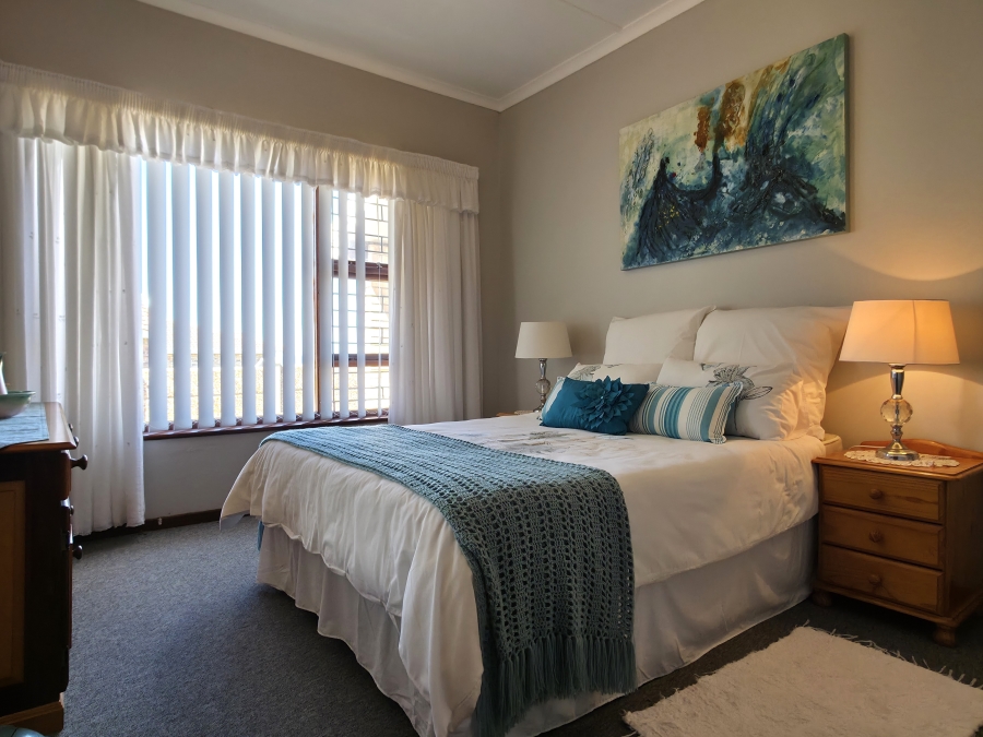 4 Bedroom Property for Sale in Noorsekloof Eastern Cape